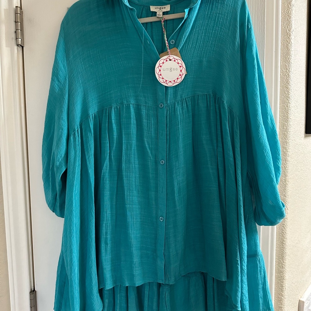 Umgee Women's Vibrant Teal Blue Blouse